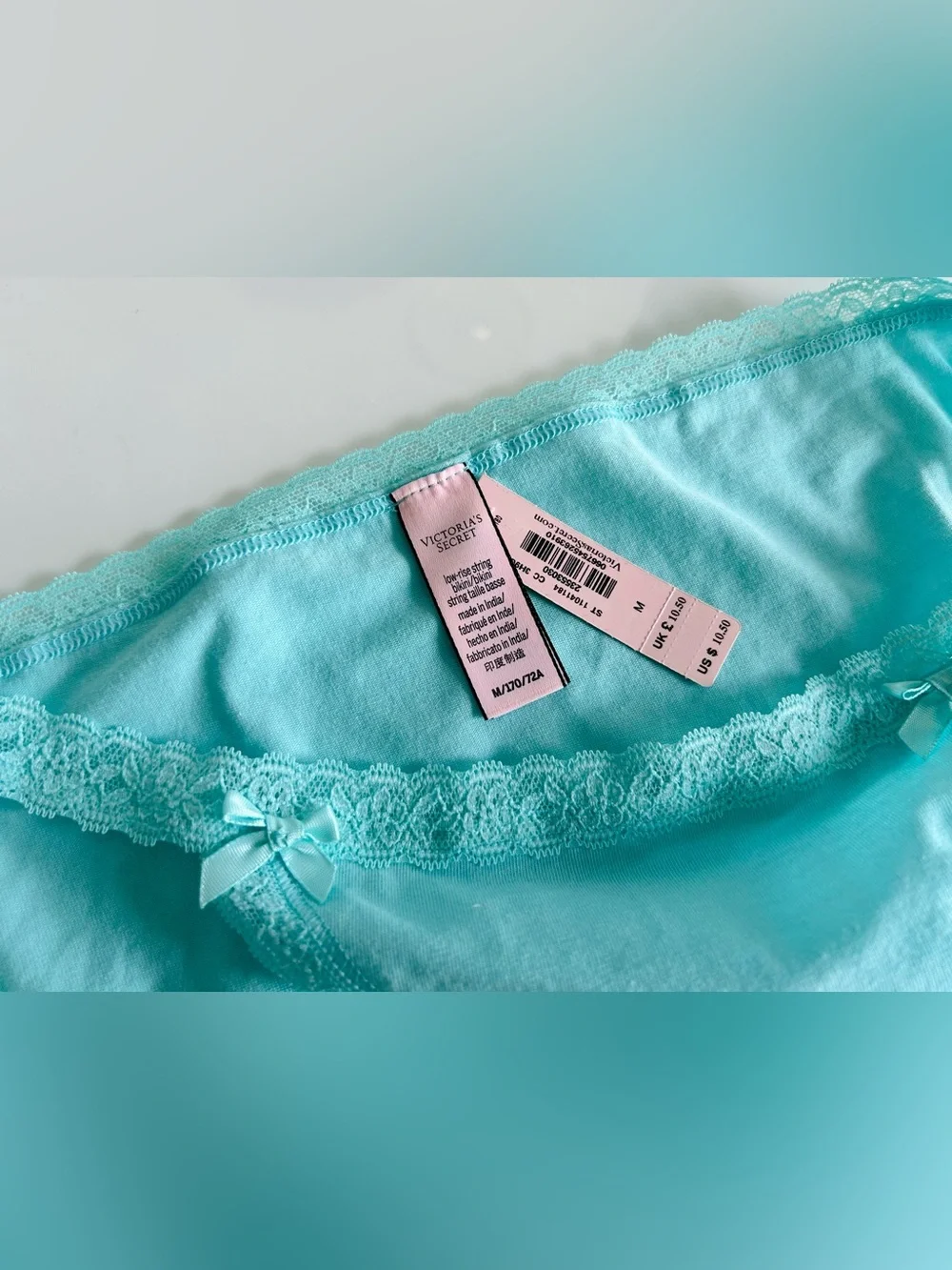NWT Victoria’s Secret Aqua Turquoise Low-Rise String Bikini Panty - M